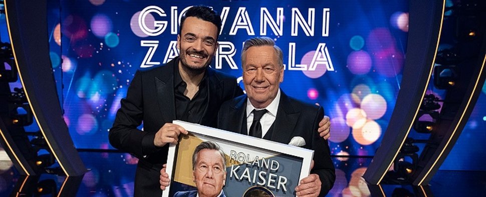 Roland Kaiser mit Giovanni Zarrella in einer Ausgabe der „Giovanni Zarrella Show“ – Bild: ZDF/Sascha Baumann