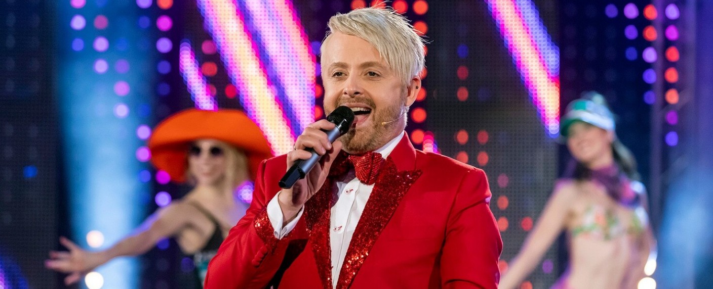 Schlager gegen Corona: Ross Antonys „Schlagerparty“ findet doch statt – MDR veranstaltet Wohnzimmershow „Miteinander stark!“ – Bild: MDR/​Tom Schulze