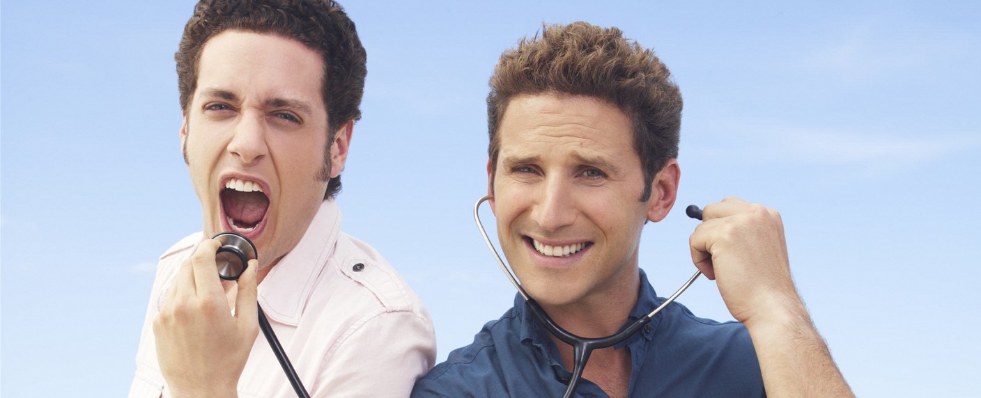 „Royal Pains“: USA Network bestätigt Serienende nach acht Staffeln – Sender verabschiedet sich endgültig von der Marke „Blue Skies“ – Bild: USA Network