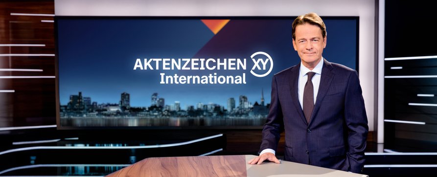 „Aktenzeichen XY … International“: Neue Spezial-Ausgabe angekündigt – Fälle der Sondersendung führen ins europäische Ausland – Bild: ZDF/​Nadine Rupp