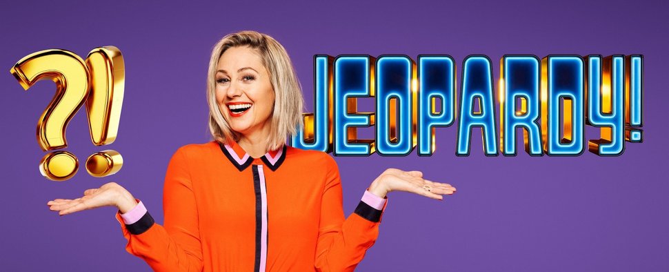 Ruth Moschner moderiert „Jeopardy!“ – Bild: Sat.1/Adobe Stock/Bernd Jaworek