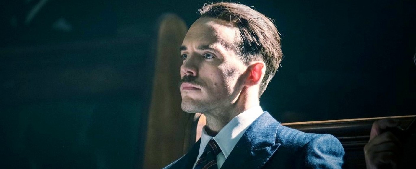 „Lazarus“: Prime Video bleibt mit Harlan Coben im Geschäft – Neue Thrillerserie mit Sam Claflin, Bill Nighy und Alexandra Roach in Arbeit – Bild: BBC