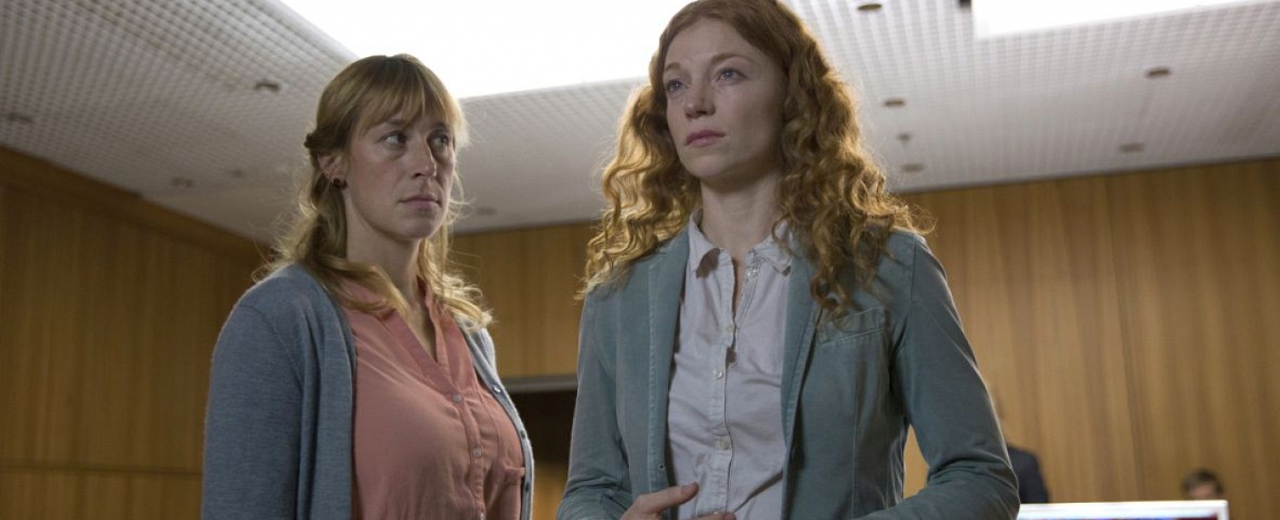 Quoten: ARD-Thriller sticht Nena-Tribute-Show und „Supertalent“ aus – Guter Staffelstart für „Dr. Klein“ im ZDF, ProSieben punktet mit „Star Wars“ – Bild: ARD Degeto/​ndf/​Esteve Franquesa Parareda