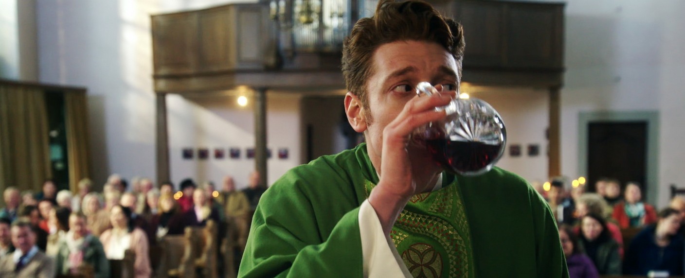 Quoten: „Sankt Maik“ wiederholt Rekordwert, „Einstein“ immer schwächer – ZDF siegt mit Champions League, „The Orville“ auf ProSieben bereits einstellig – Bild: MG RTL D