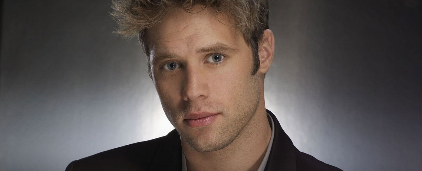 „Krypton“: Superman-Prequel engagiert Shaun Sipos – Im Weltraum gestrandeter Erdenmensch wird Mentor – Bild: Shaun Sipos/​Syfy