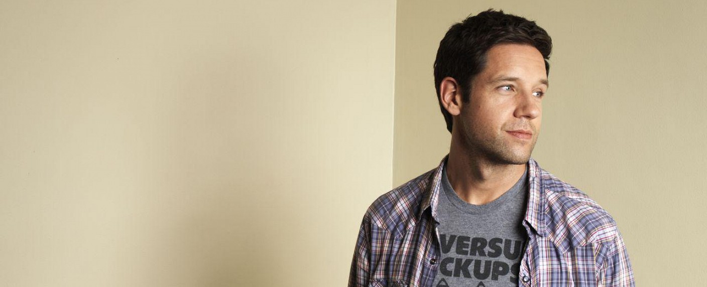 „One Day at a Time“: Todd Grinnell übernimmt letzte Hauptrolle in Netflix-Comedy – Remake der Sitcom von Norman Lear – Bild: Publicity Foto/​ToddGrinnell.com