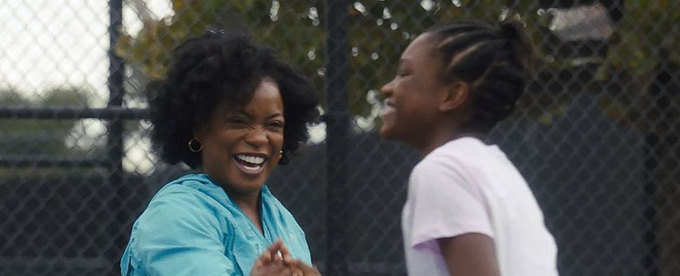 Schauspielerin Aunjanue Ellis-Taylor (l.) in „King Richard“ – Bild: Warner Bros. Pictures