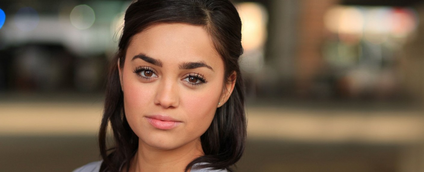 „Salvation“: Shazi Raja und Rachel Drance ergänzen den Cast der CBS-Serie – Weltuntergang wird auch durch junge Augen gesehen – Bild: IMDB/​Shazi Raja