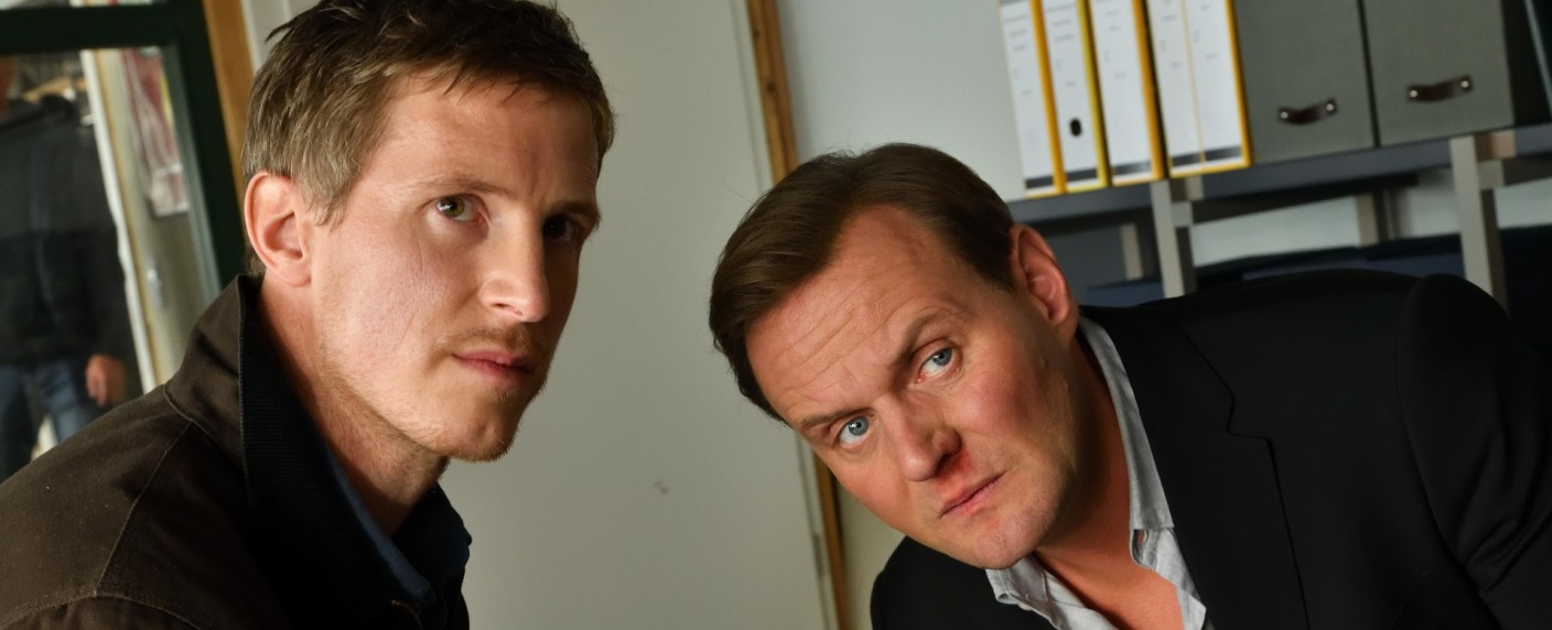 Quoten: „Schwartz & Schwartz“ und Jauch als Samstags-Gewinner – Dystopie-Drama „Jugend ohne Gott“ auf ProSieben erfolgreich – Bild: ZDF/​Hardy Spitz