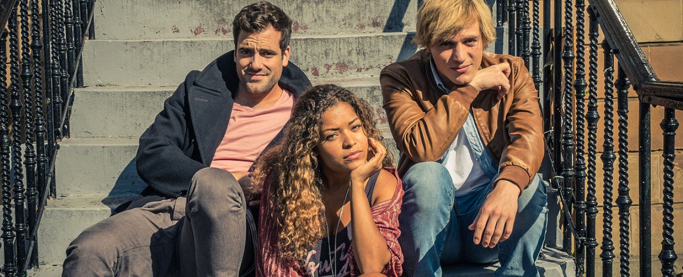 Netflix produziert zweite Staffel für Channel-4-Comedy „Scrotal Recall“ – Acht neue Folgen für die romantische Sitcom – Bild: Netflix/​Channel 4