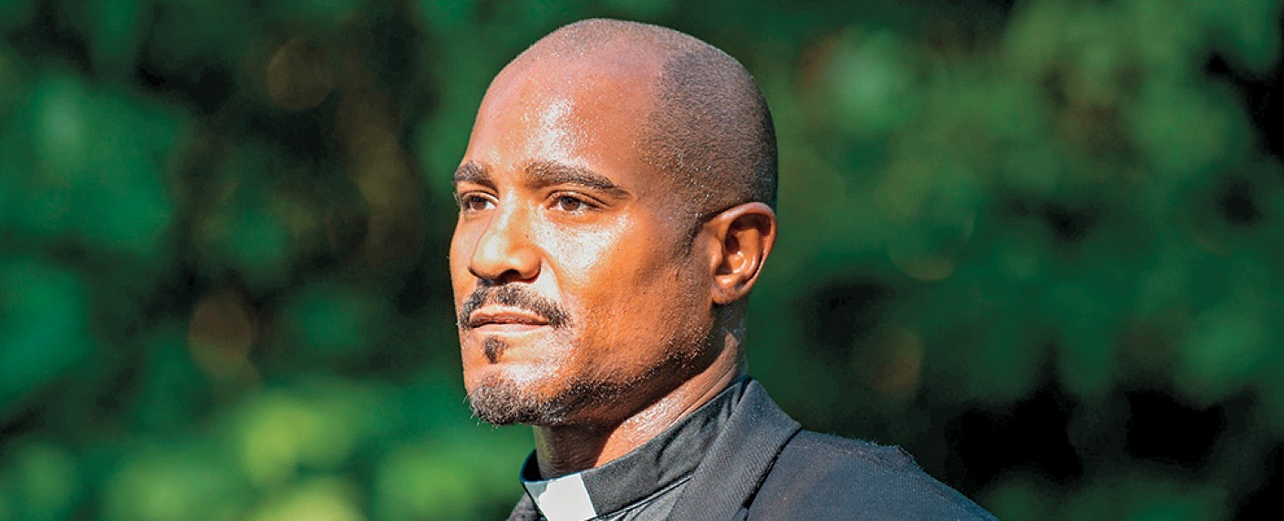 „The Walking Dead“: Seth Gilliam für Staffel 5 gecastet – „The Wire“-Veteran spielt Pater Gabriel Stokes – Bild: AMC