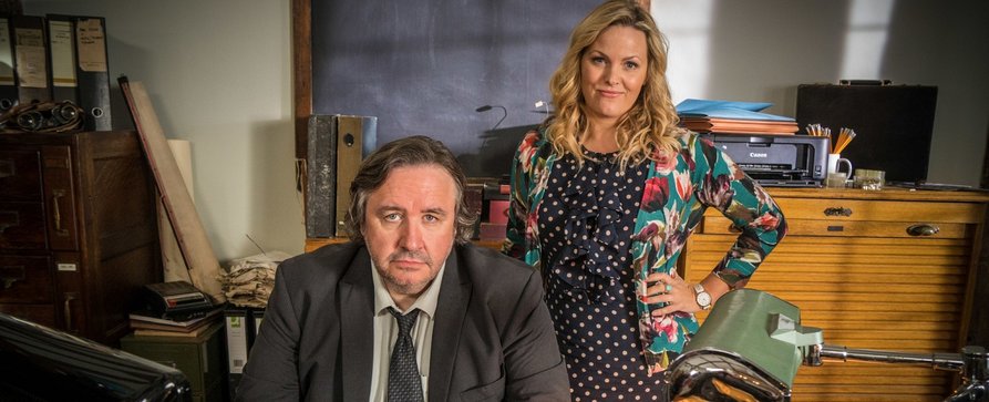 „Shakespeare & Hathaway“: Ermittler-Duo nach drei Jahren Pause mit Staffel 5 zurück – Neue Fälle für die Privatermittler Frank und Lu – Bild: ZDF/​Mark Bourdillon