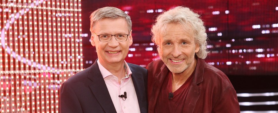 Show-Giganten Thomas Gottschalk (l.) und Günther Jauch in „Die 2 – Gottschalk & Jauch gegen ALLE“ – Bild: RTL / Frank Hempel
