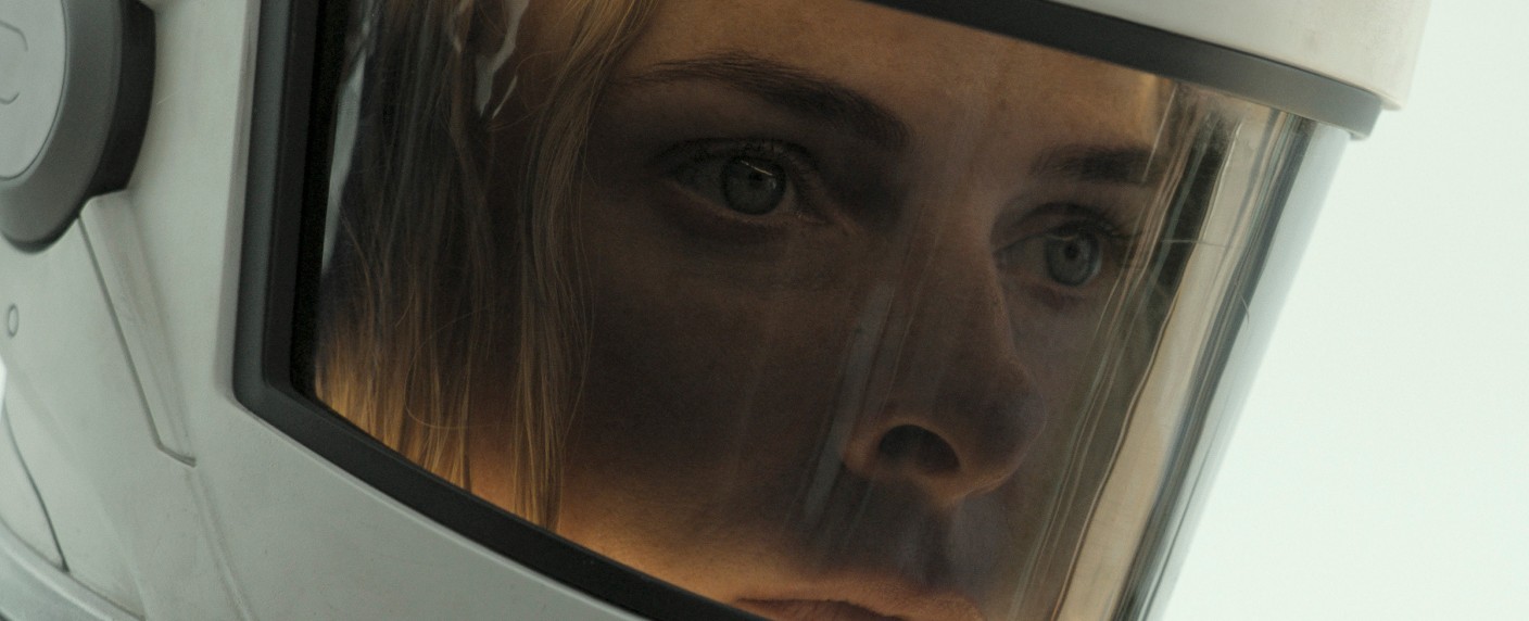 „Silo“: Frischer Trailer zu Staffel 2 des Sci-Fi-Serienhits mit Rebecca Ferguson – Termin für neue Folgen mit Neuzugang Steve Zahn steht fest – Bild: Apple TV+