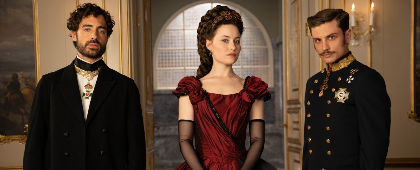 Quoten: „Wer weiß denn sowas? XXL“ macht „Sisi“ platt, „Sarah Kohr“ siegt insgesamt – Darts-WM bei Sport1 setzt sich vor mehrere Privatsender – Bild: RTL/​Story House Pictures/​Michael Schreitel