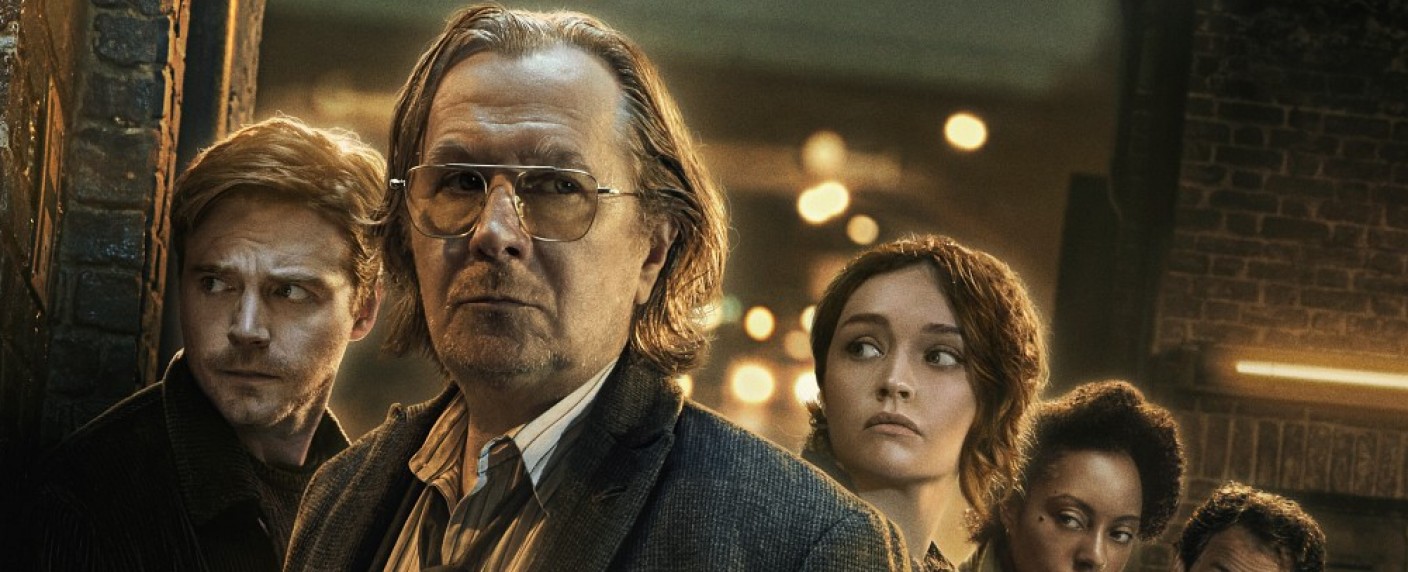 „Slow Horses“: Russische Schläfer und ein Bombenanschlag im Trailer zur zweiten Staffel der Agentenserie – Gary Oldman und Kollegen melden sich Anfang Dezember zurück – Bild: Apple TV+