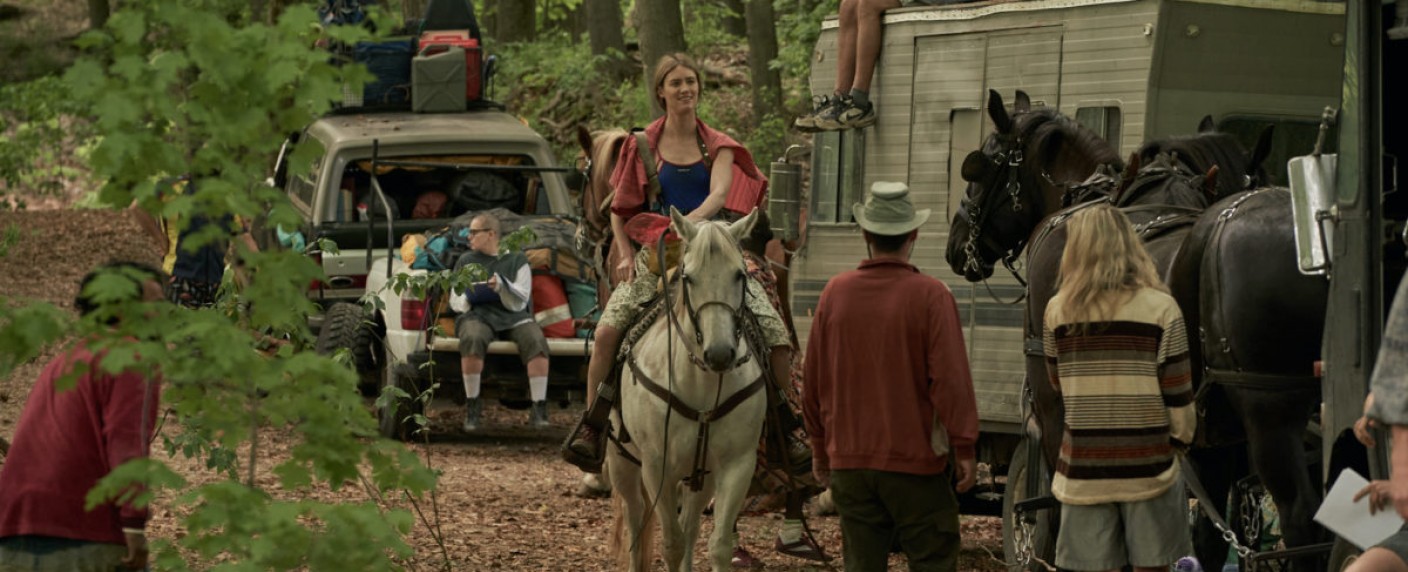 „Station Eleven“: Nach dem Virus erblüht eine neue Welt – Review – Atmosphärische HBO-Bestselleradaption mit Mackenzie Davis – Bild: HBO Max