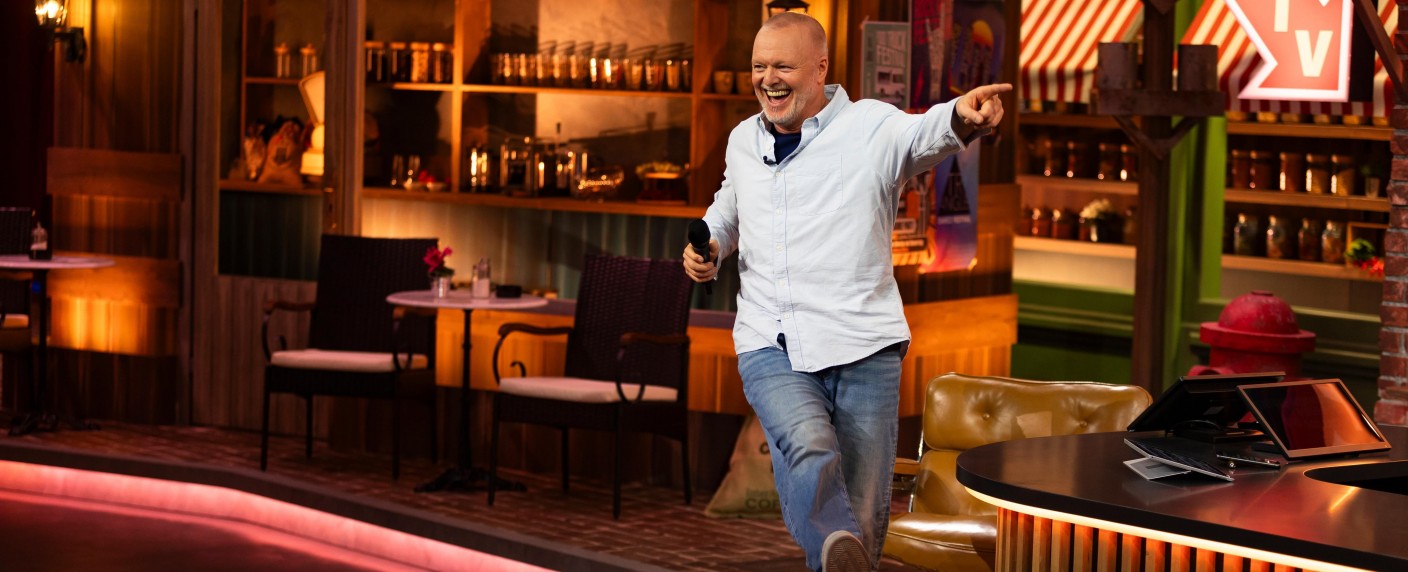 „Du gewinnst hier nicht die Million“: Neue Raab-Show geht in lange Winterpause – Fortsetzung der Comedy- und Spielshow auf RTL+ erst Mitte Februar – Bild: RTL/​Raab Entertainment/​Bene Müller