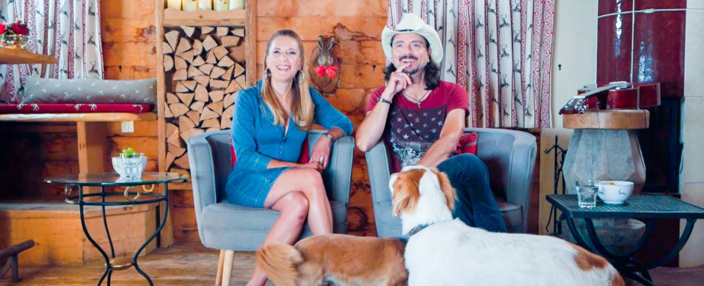 „Die Hitwisser“: VOX startet neues XXL-Musikquiz zur Primetime – Hertel, Pooth, Mälzer und Wontorra testen ihr Musikwissen – Bild: TVNOW