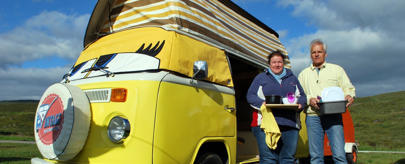 „Einmal Camping, immer Camping“: Neue Folgen im Mai bei VOX – Sechs Urlauber-Paare werden sieben Episoden lang begleitet – Bild: VOX /​ Tokee Bros.