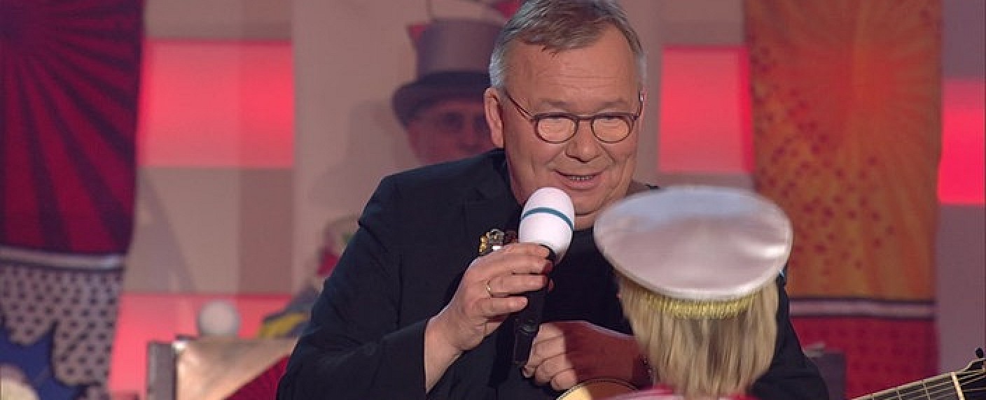 #StelterGate: WDR schneidet Doppelnamen-Eklat aus Karnevalsshow – Störung bei Bernd Stelters Auftritt wird nicht im Fernsehen gezeigt – Bild: WDR/​Screenshot