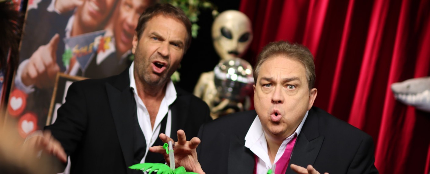 „SchleFaZ“: An diesem Tag kehren Kalkofe und Rütten zurück – Ausblick auf die Frühjahrs-Staffel und die 150. Ausgabe – Bild: Tele 5/​Theo Späthe