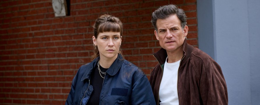 „Stralsund“: ZDF-Krimiserie stellt neues Ermittler-Team vor – Abschiedsfolge von Alexander Held wird noch in diesem Herbst gezeigt – Bild: ZDF/Sandra Hoever „Stralsund“: ZDF-Krimiserie stellt neues Ermittler-Team vor – Abschiedsfolge von Alexander Held wird noch in diesem Herbst gezeigt – Bild: ZDF/Sandra Hoever