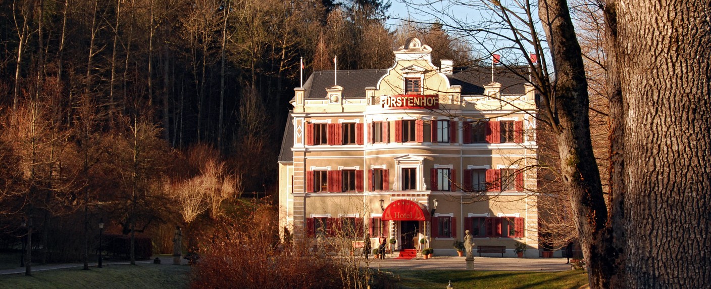 „Sturm der Liebe“: Vier neue Hauptdarsteller ab Juni – Frischer Wind am Fürstenhof der ARD-Telenovela – Bild: ARD/​Jo Bischoff