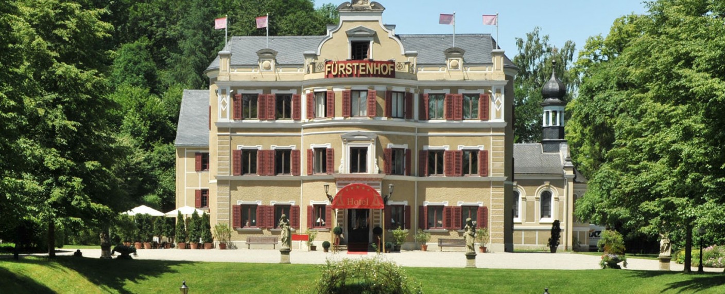 „Sturm der Liebe“, „Rote Rosen“ und mehr: ARD lädt zum „Fans & Friends“-Event – Auch Stars aus „Großstadtrevier“ und „Morden im Norden“ vor Ort – Bild: ARD/​Ann Paur