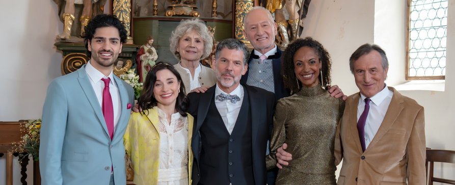 „Sturm der Liebe“: Goldene Hochzeit, 4500. Folge – und ein Abschied nach 16 Jahren – ARD-Telenovela feiert nächstes Jubiläum – Bild: ARD Das Erste/Thomas Neumeier „Sturm der Liebe“: Goldene Hochzeit, 4500. Folge – und ein Abschied nach 16 Jahren – ARD-Telenovela feiert nächstes Jubiläum – Bild: ARD Das Erste/Thomas Neumeier