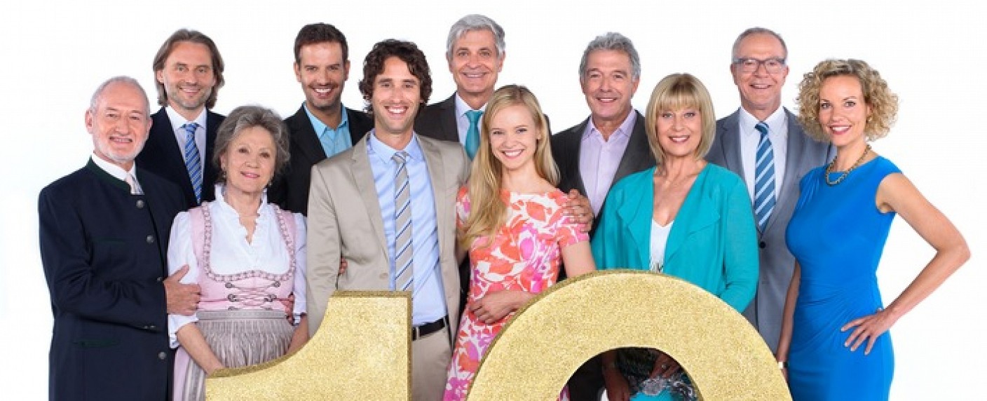 „Sturm der Liebe“ feiert den zehnten Geburtstag – Das Erste kündigt märchenhafte Spezial-Episode an – Bild: ARD/​Christof Arnold