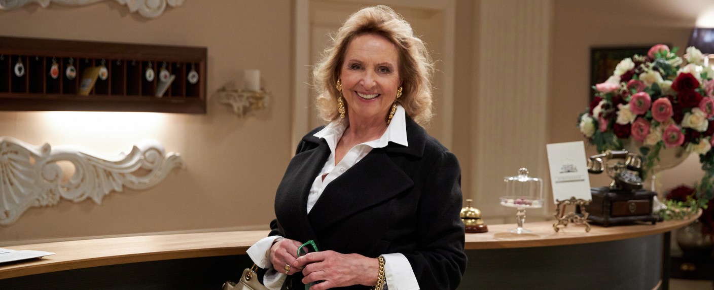 „Sturm der Liebe“: Diana Körner spielt pleitegegangene Diva – Gastrolle für Theater- und Filmschauspielerin in ARD-Telenovela – Bild: ARD/​Bojan Ritan