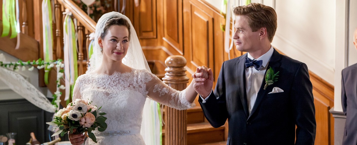 „Sturm der Liebe“: Küchenchefin nimmt Abschied – Christin Balogh verlässt ARD-Telenovela nach sechs Jahren – Bild: ARD/​Thomas Neumeier