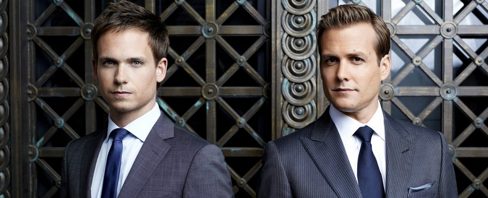 „Suits“: Patrick J. Adams (l.) und Gabriel Macht – Bild: USA Network