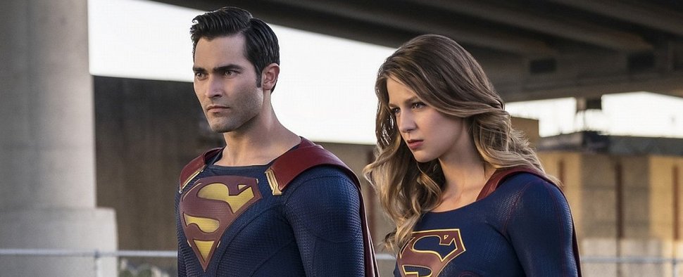 Supergirl (Melissa Benoist, r.) und Superman (Tyler Hoechlin, l.) – Bild: The CW