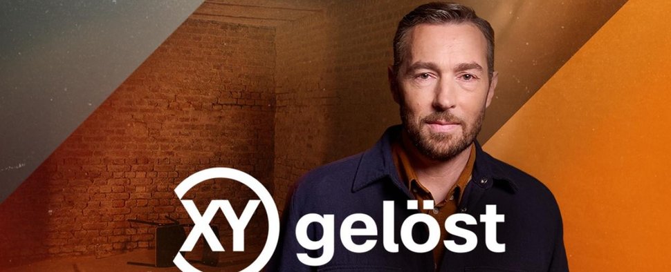Sven Voss präsentiert neue Folgen von „XY gelöst“ – Bild: ZDF/Oliver Rüther