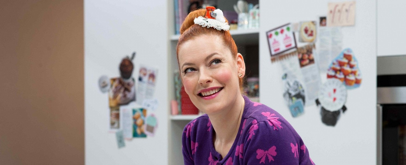 Ab Oktober geht’s bei sixx wieder ums Backen und um Sex – „Sweet & Easy“ und „Paula kommt!“ kehren mit neuen Folgen zurück – Bild: sixx