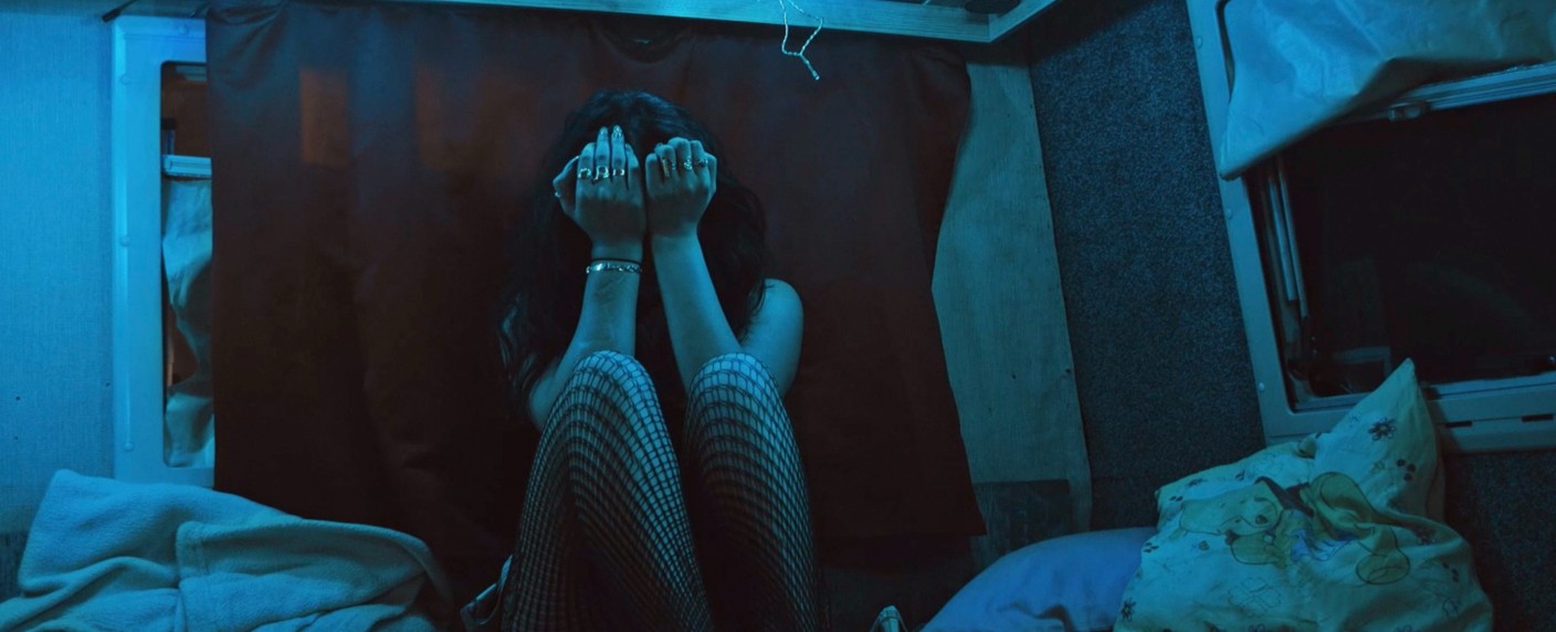 Nach Fake-Doku „Lovemobil“: Diskussion im NDR-Medienmagazin „Zapp“ – Wo liegen die Grenzen des Genres Dokumentarfilm? – Bild: SWR/​Christoph Rohrscheidt