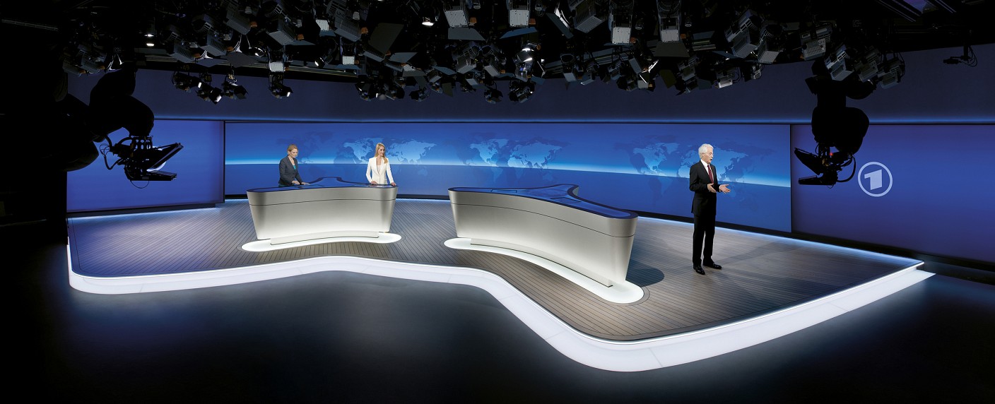 ARD-Korrespondent Christoph Maria Fröhder schießt gegen „Tagesschau“ – „Sprachliche Verlotterung“ und mangelnde Überprüfung des Materials – Bild: NDR/​Thorsten Jander