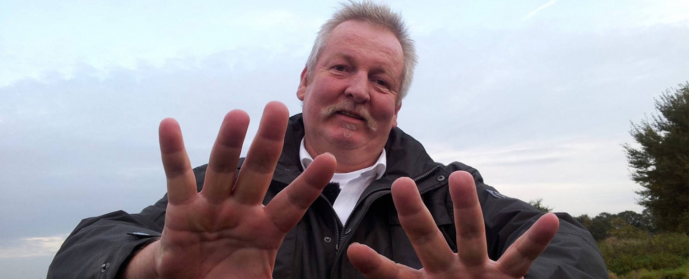 „Knochenbrecher“ Tamme Hanken ist tot – „Der XXL-Ostfriese“ wurde nur 56 Jahre alt – Bild: kabel eins