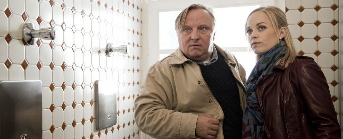 13 Millionen Zuschauer: Verwirrender Münsteraner „Tatort“ holt sich den Tagessieg – „Grill den Henssler“ punktet, „Navy CIS“ verliert – Bild: WDR/​Martin Valentin Menke