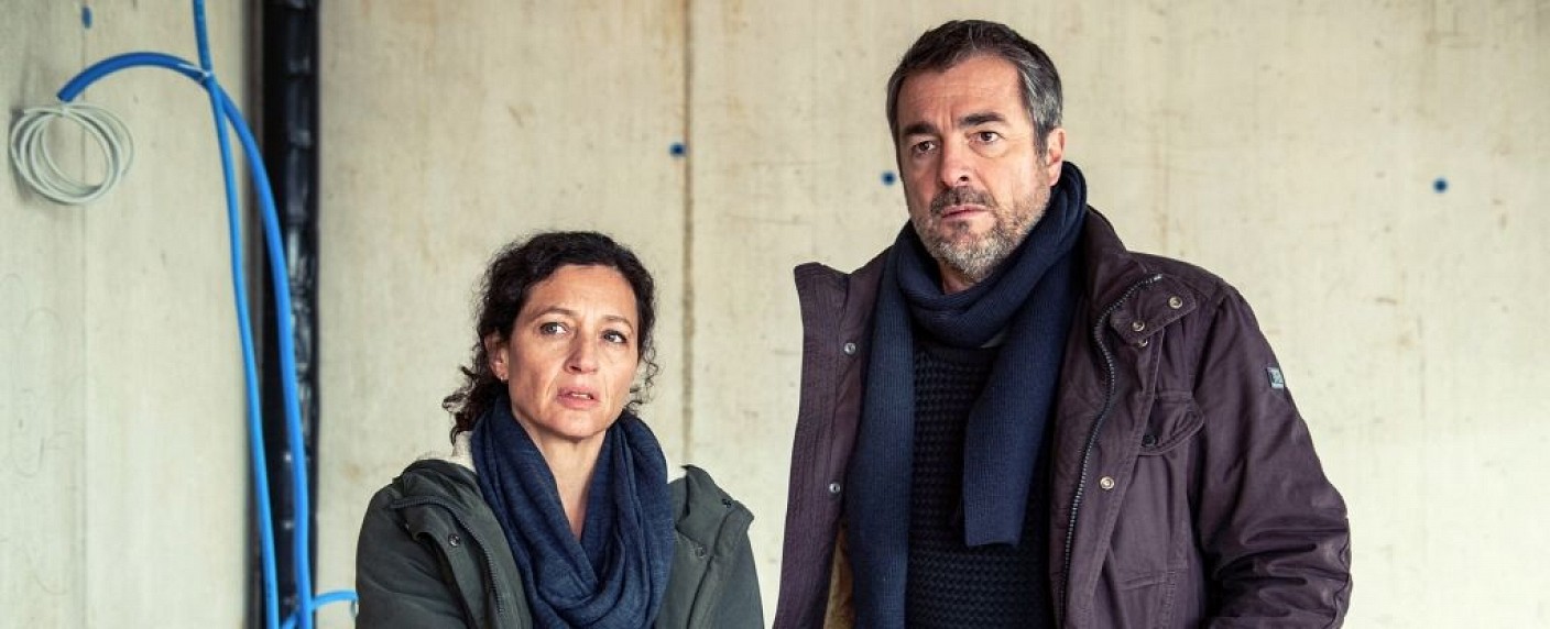 Quoten: Schweizer „Tatort“ siegt in allen Zuschauergruppen – „Navy CIS“ durchwachsen, Achtungserfolg für den „Knochenbrecher“ – Bild: ARD Degeto/​SRF/​Daniel Winkler