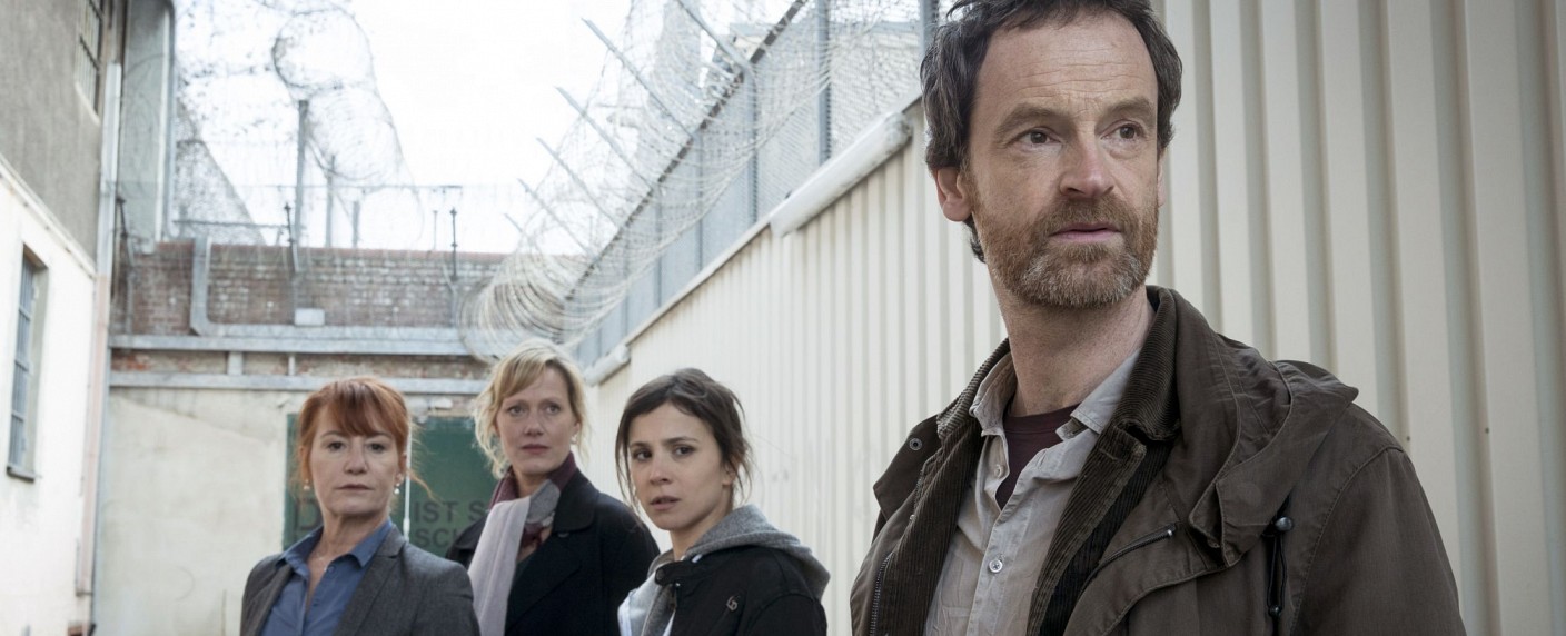 Quoten: Dortmunder „Tatort“ siegt über Rosamunde Pilcher und Dschungel-Nachklapp – „Kitchen Impossible“ mit starkem Staffelauftakt, „Super Bowl“ räumt auf ProSieben ab – Bild: WDR/​Thomas Kost