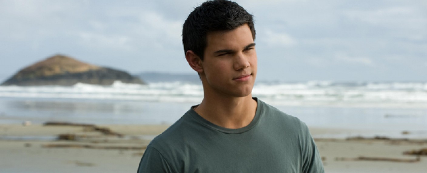„Scream Queens“: Taylor Lautner übernimmt Hauptrolle in Staffel zwei – „Twilight“-Veteran verstärkt die Ärzteriege des Horror-Krankenhauses – Bild: Summit Entertainment