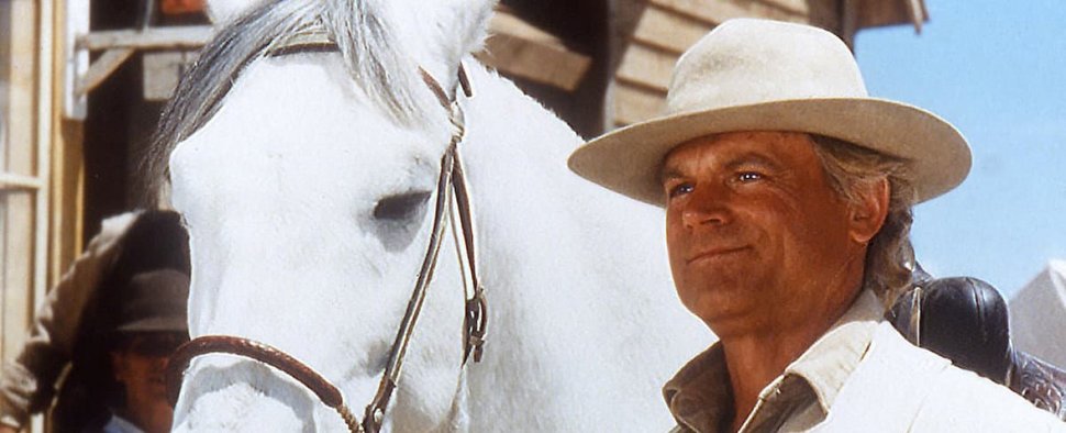 Terence Hill als Cowboyheld „Lucky Luke“ – Bild: Paloma Films