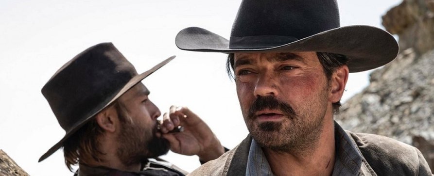 „That Dirty Black Bag“: Trailer zur neuen Westernserie mit Dominic Cooper („Preacher“) – „Vikings“-Star Travis Fimmel, Douglas Booth und Niv Sulta bei AMC+ – Bild: AMC