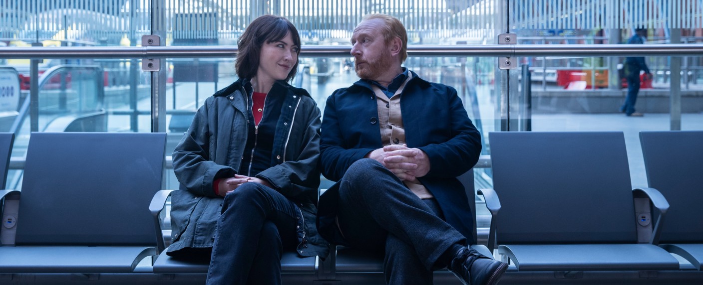 „The Chelsea Detective“: Zweite Staffel feiert Deutschlandpremiere – Neue Fälle und eine neue Kollegin für DI Max Arnold – Bild: ZDF/​BBC Studios 2003