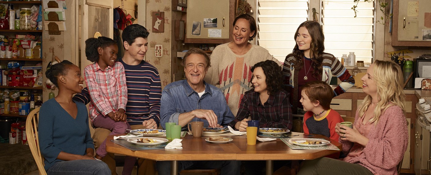 „Die Conners“ widmen Staffelfinale verstorbenem Crew-Mitglied – Schwerer medizinischer Notfall am Set der ABC-Sitcom – Bild: Disney Media Distribution