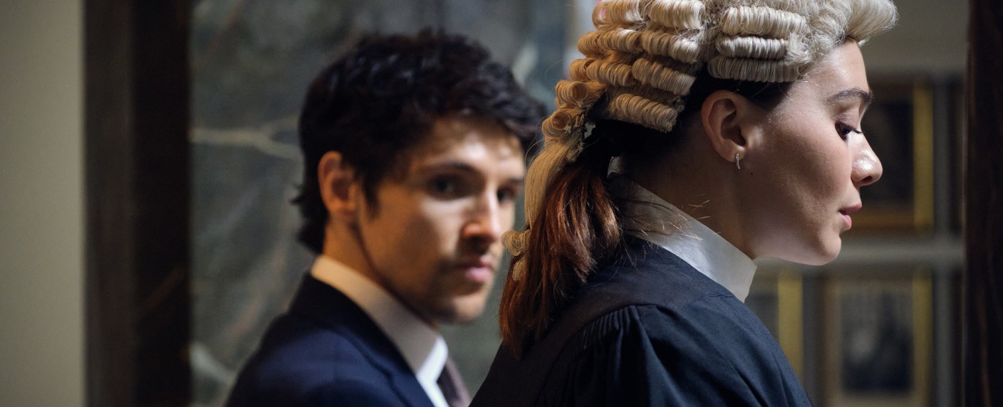 „The Killing Kind“: Free-TV-Premiere für britischen Thriller mit Colin Morgan („Merlin“) – Anwältin in beklemmendem Geflecht aus Stalking und Manipulation – Bild: ZDF/​Joss Barratt