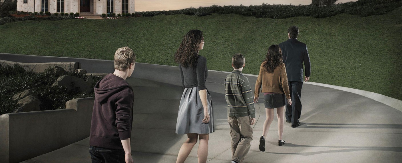 „The Riches“: Dramedy mit Eddie Izzard ab Oktober bei RTL Nitro – Deutschlandpremiere fünf Jahre nach Ende der Serie – Bild: RTL Nitro